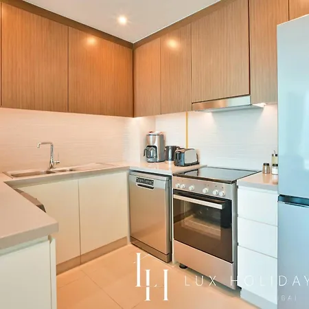 Lux 52 42 Deluxe Marina View Suite 1 Дубай Экстерьер фото